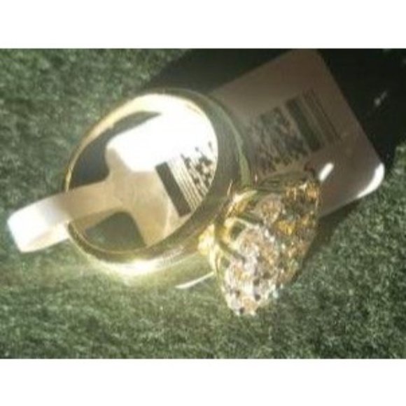 Bella Luce CZ 18k Yellow Gold Over Silver Ring 3.80ctw - Picture 5 of 7